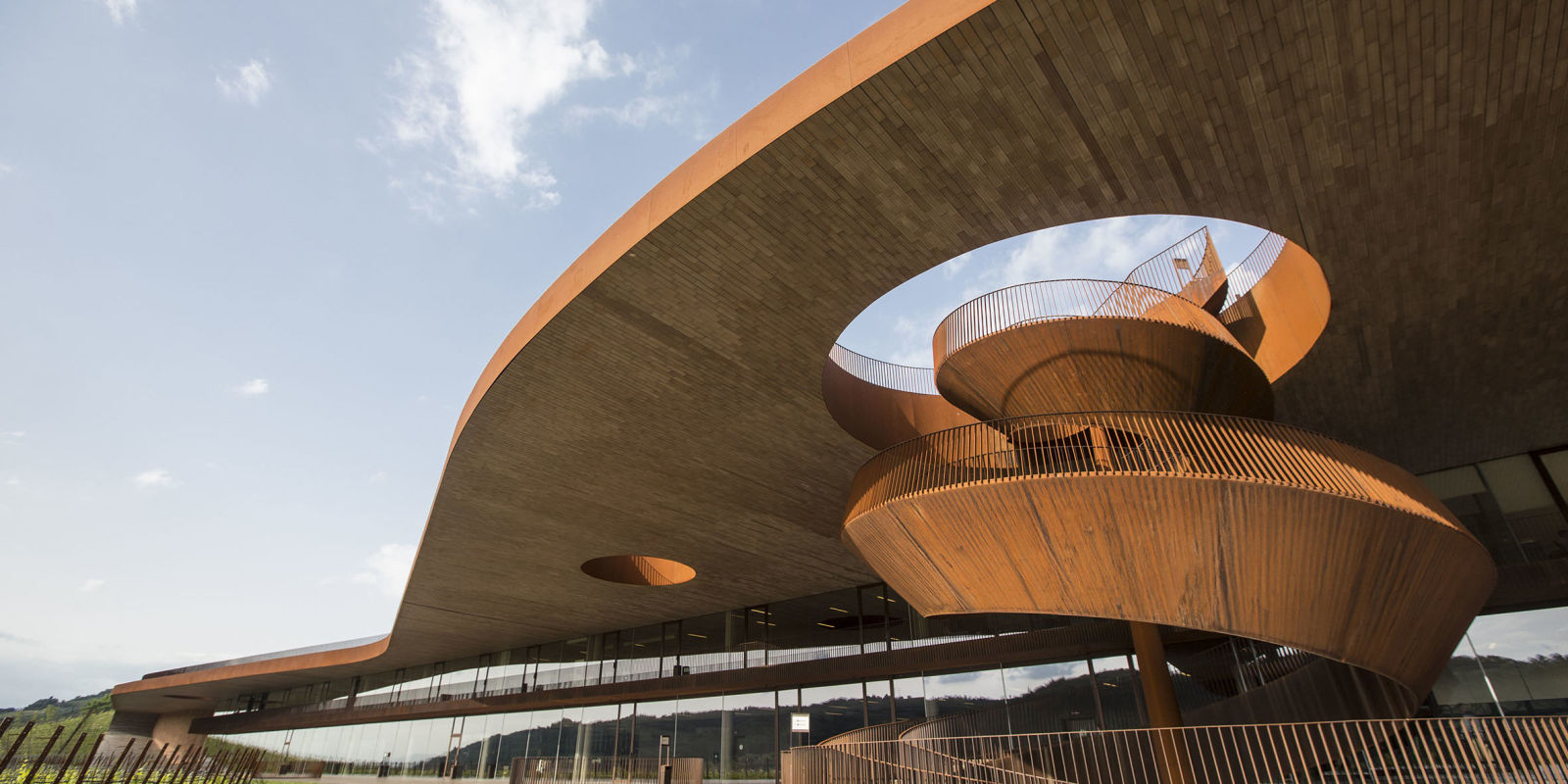 Scale Elicoidali Toscana – Nel cuore della Toscana tra Firenze e Siena Le Cantine Antinori