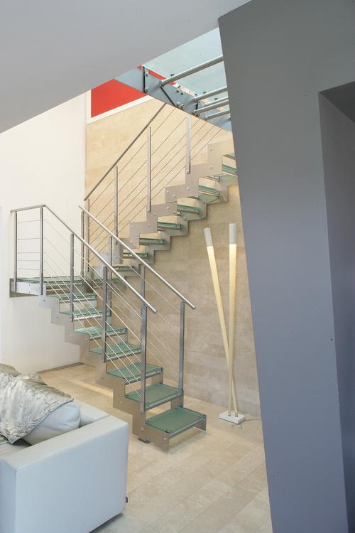 Scale Elicoidali in Cemento: L’Opera Perfetta!