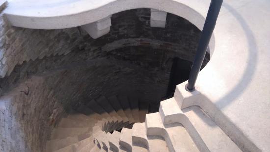 Scale Elicoidali Medievali – Rocca Roverasca a Senigallia