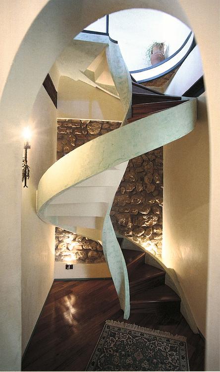 Scale Elicoidali Cemento